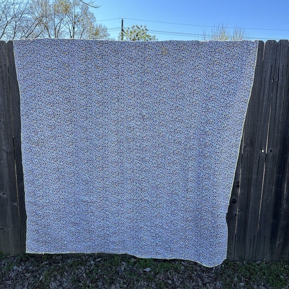 Vintage Hand Pieced Snowball Quilt Hand Sewn Multicolor Floral 82 X 72 Flaws - Picture 10 of 12